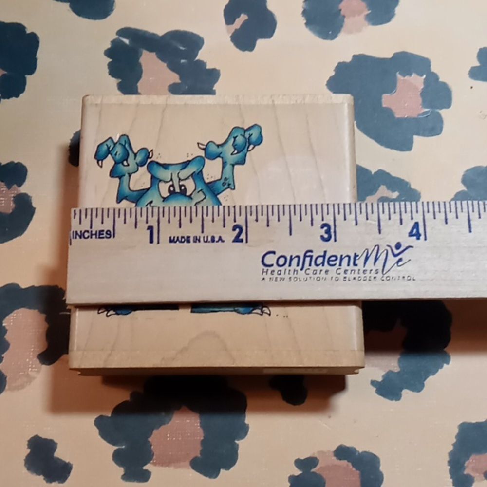 Monster stamp - Picture 2 of 4